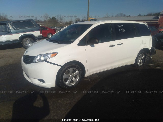 Photo 1 VIN: 5TDZZ3DC2HS844651 - TOYOTA SIENNA 