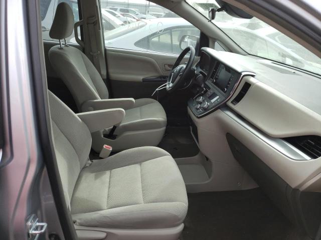 Photo 4 VIN: 5TDZZ3DC2JS912212 - TOYOTA SIENNA L 