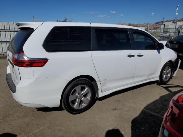 Photo 2 VIN: 5TDZZ3DC3HS776294 - TOYOTA SIENNA 