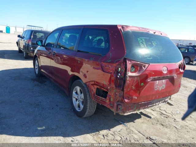 Photo 2 VIN: 5TDZZ3DC3HS890361 - TOYOTA SIENNA 