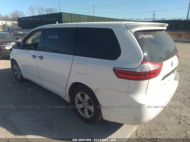 Photo 2 VIN: 5TDZZ3DC4HS801431 - TOYOTA SIENNA 