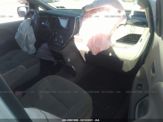 Photo 4 VIN: 5TDZZ3DC4HS801431 - TOYOTA SIENNA 