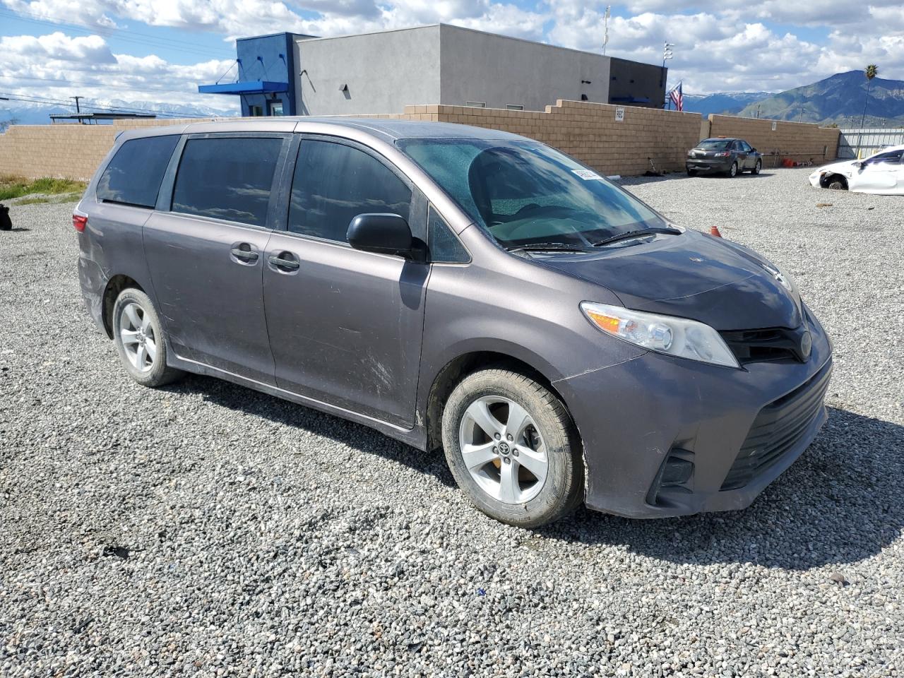 Photo 3 VIN: 5TDZZ3DC4LS072601 - TOYOTA SIENNA 