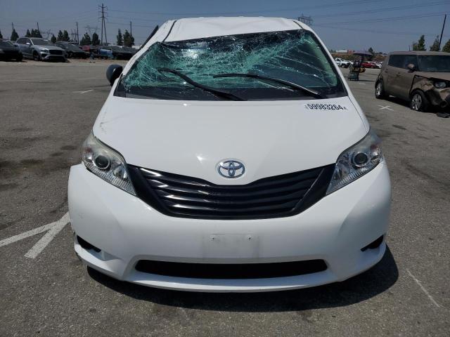 Photo 4 VIN: 5TDZZ3DC5HS866319 - TOYOTA SIENNA 