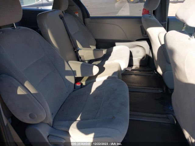 Photo 7 VIN: 5TDZZ3DC5LS066578 - TOYOTA SIENNA 