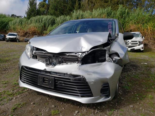 Photo 8 VIN: 5TDZZ3DC5LS072218 - TOYOTA SIENNA L 