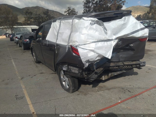 Photo 2 VIN: 5TDZZ3DC6HS861744 - TOYOTA SIENNA 