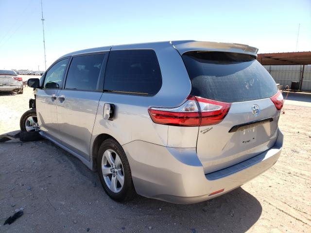 Photo 2 VIN: 5TDZZ3DC7JS948123 - TOYOTA SIENNA L 