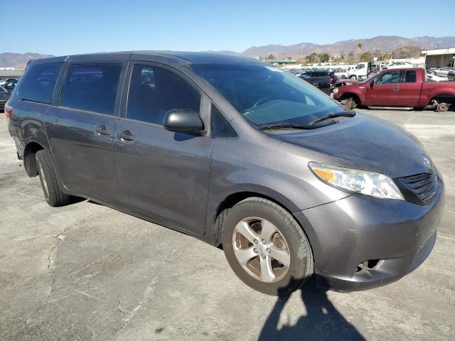 Photo 3 VIN: 5TDZZ3DC8HS858666 - TOYOTA SIENNA 