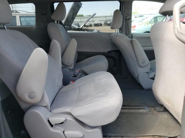 Photo 5 VIN: 5TDZZ3DC8JS900954 - TOYOTA SIENNA L 