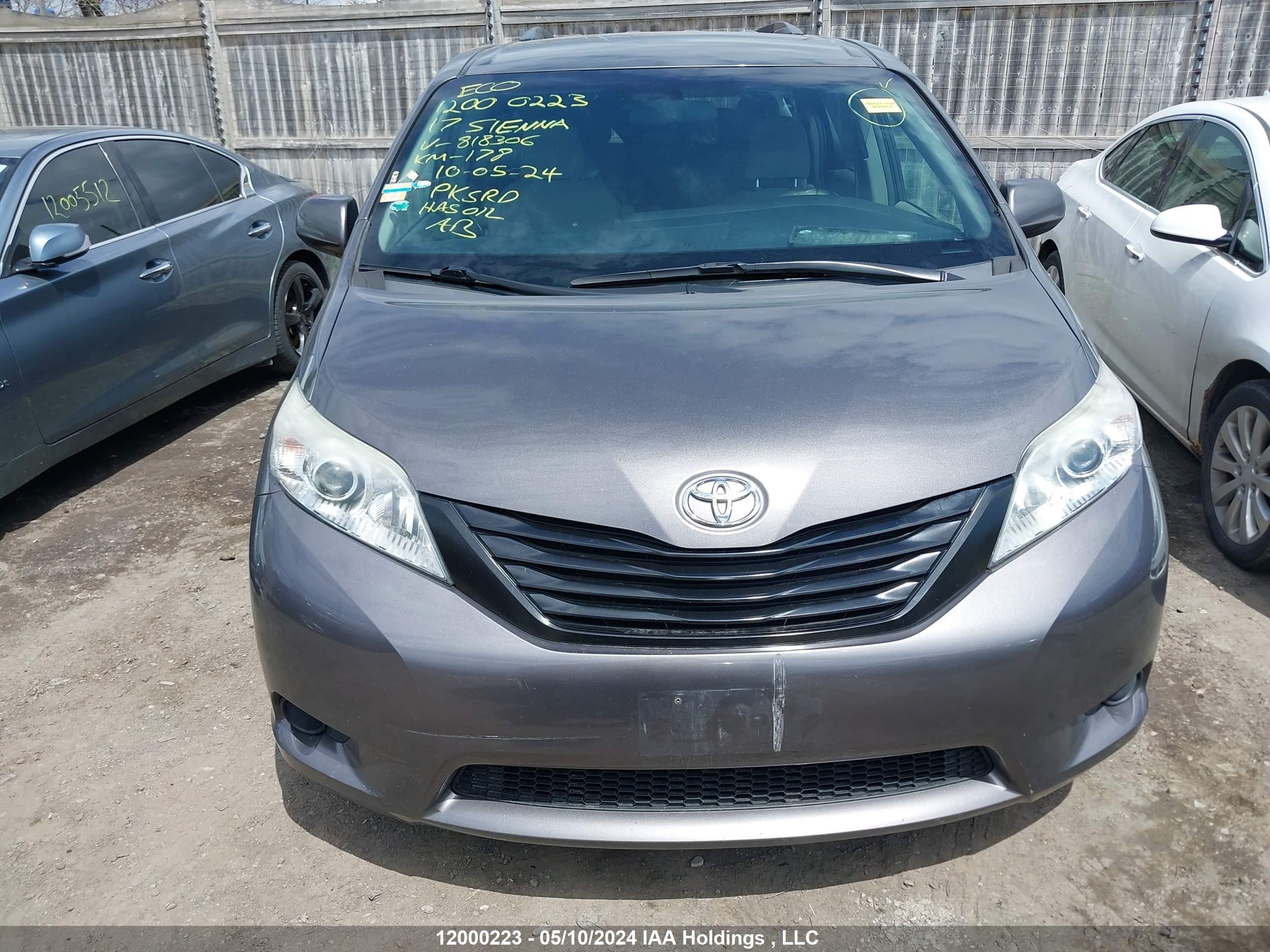 Photo 12 VIN: 5TDZZ3DC9HS818306 - TOYOTA SIENNA 