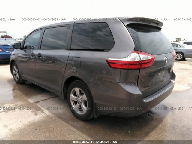 Photo 2 VIN: 5TDZZ3DC9HS887724 - TOYOTA SIENNA 