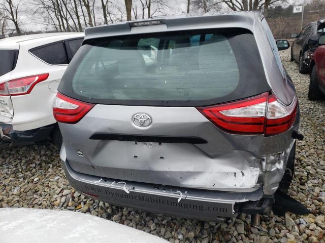 Photo 5 VIN: 5TDZZ3DC9JS940704 - TOYOTA SIENNA L 