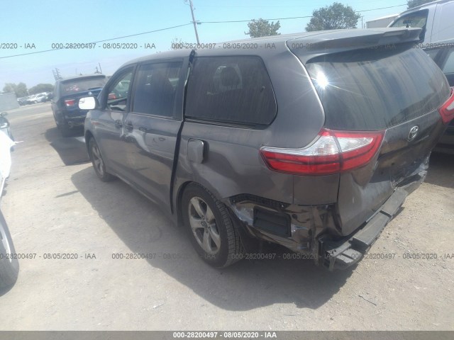 Photo 2 VIN: 5TDZZ3DC9JS944669 - TOYOTA SIENNA 