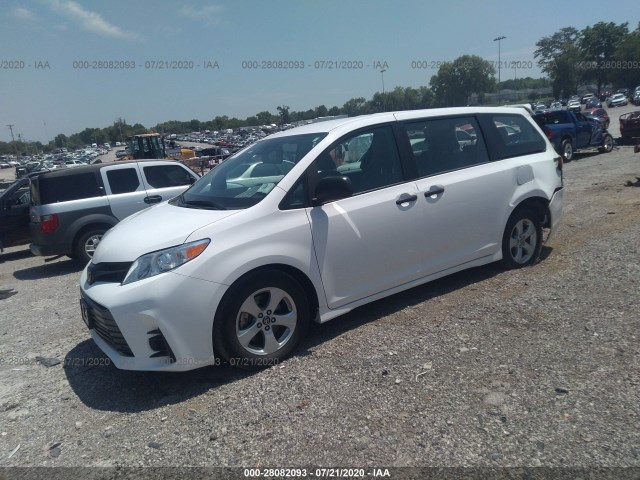 Photo 1 VIN: 5TDZZ3DC9JS947149 - TOYOTA SIENNA 