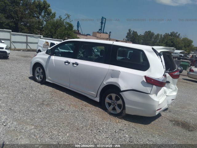 Photo 2 VIN: 5TDZZ3DC9JS947149 - TOYOTA SIENNA 