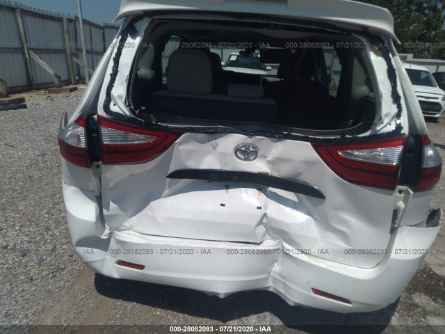 Photo 5 VIN: 5TDZZ3DC9JS947149 - TOYOTA SIENNA 