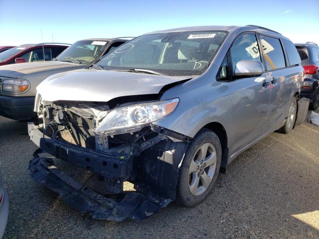 Photo 1 VIN: 5TDZZ3DC9JS948561 - TOYOTA SIENNA L 