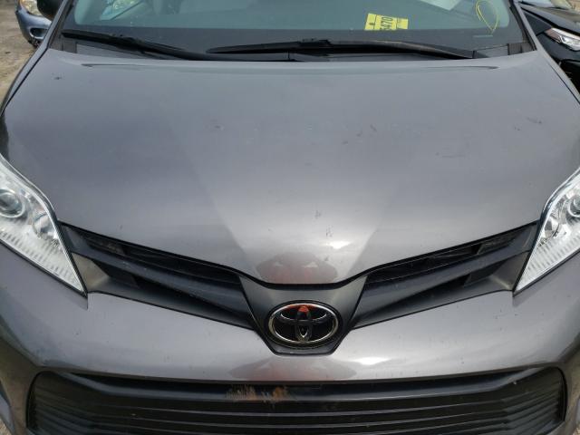 Photo 6 VIN: 5TDZZ3DC9KS966415 - TOYOTA SIENNA 