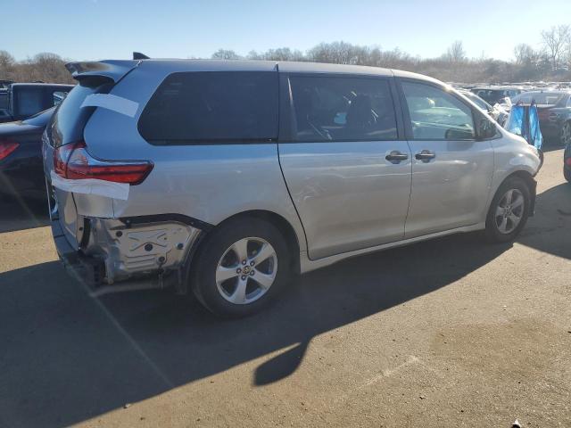 Photo 2 VIN: 5TDZZ3DC9LS065966 - TOYOTA SIENNA 