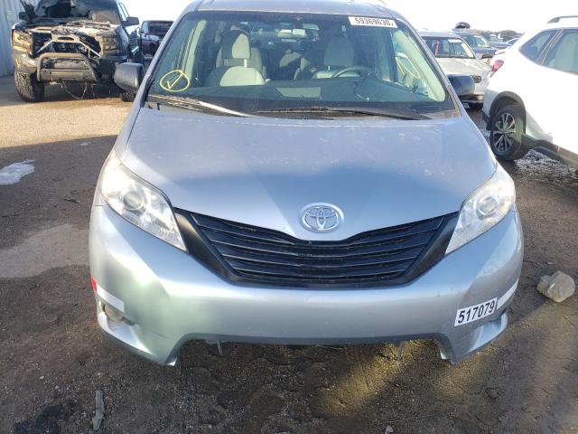 Photo 8 VIN: 5TDZZ3DCXHS807556 - TOYOTA SIENNA 