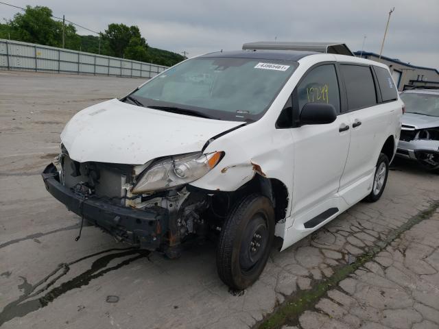 Photo 1 VIN: 5TDZZ3DCXKS017648 - TOYOTA SIENNA 