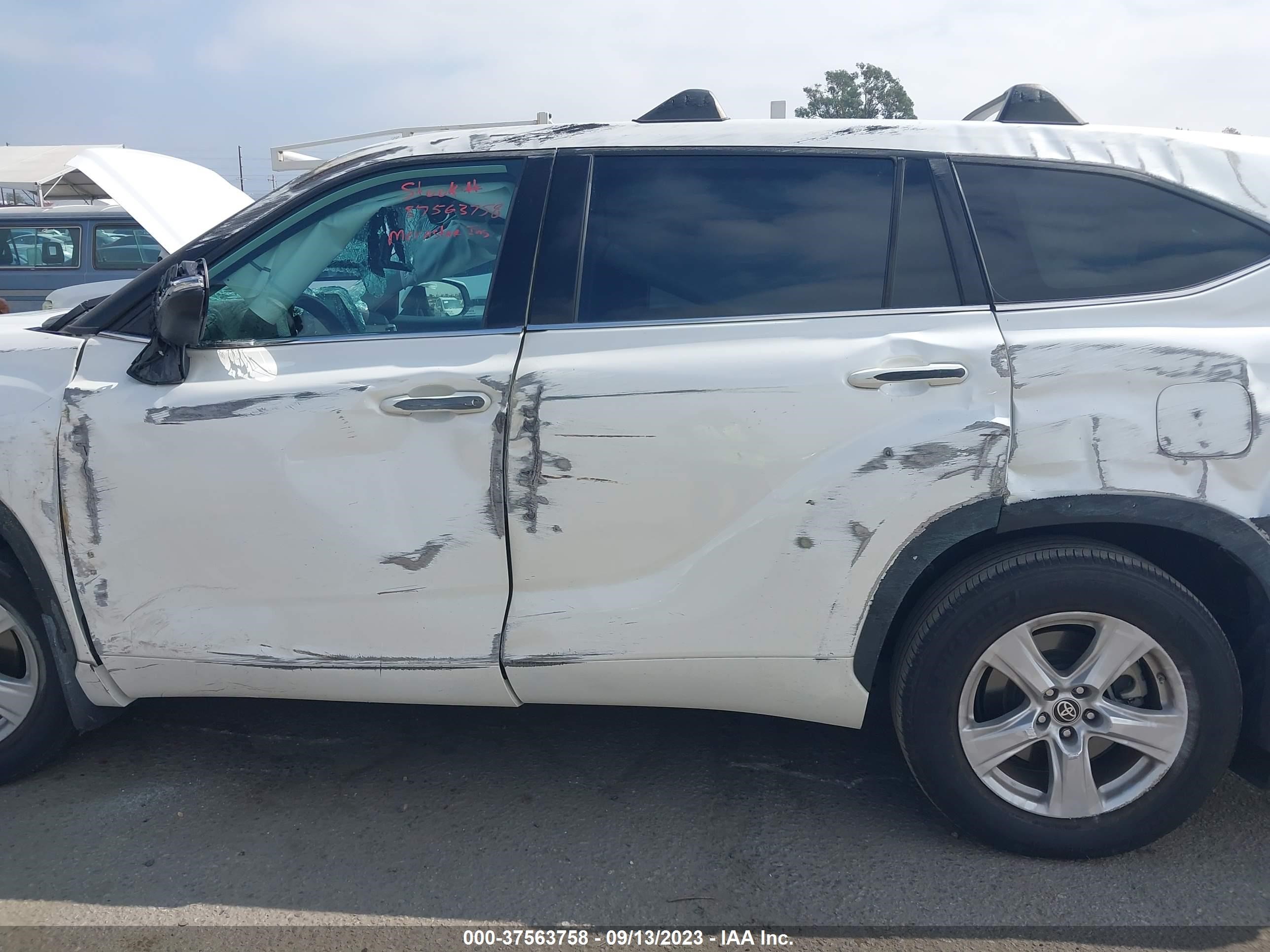 Photo 14 VIN: 5TDZZRAH0MS055640 - TOYOTA HIGHLANDER 