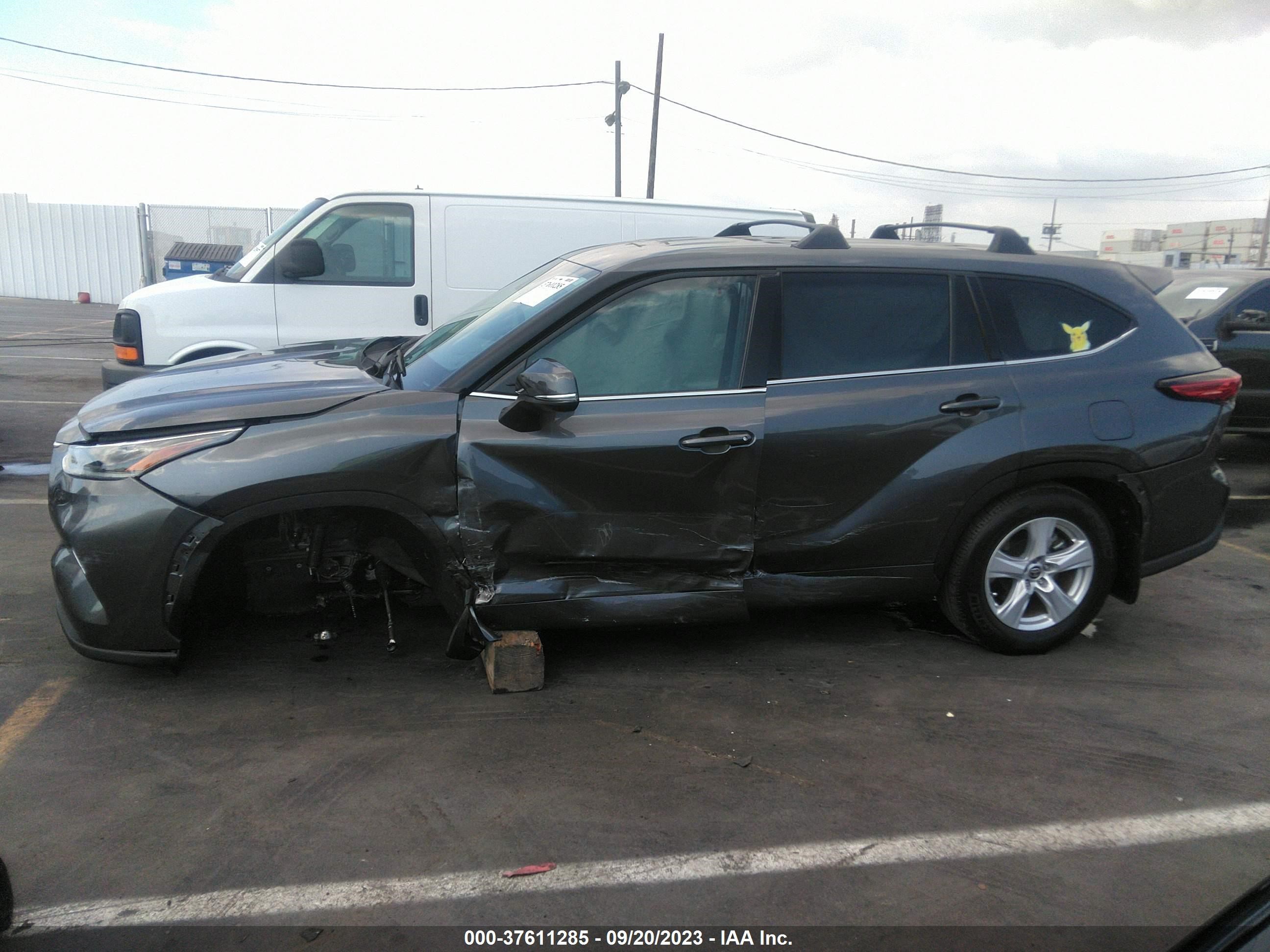 Photo 13 VIN: 5TDZZRAH5MS537374 - TOYOTA HIGHLANDER 