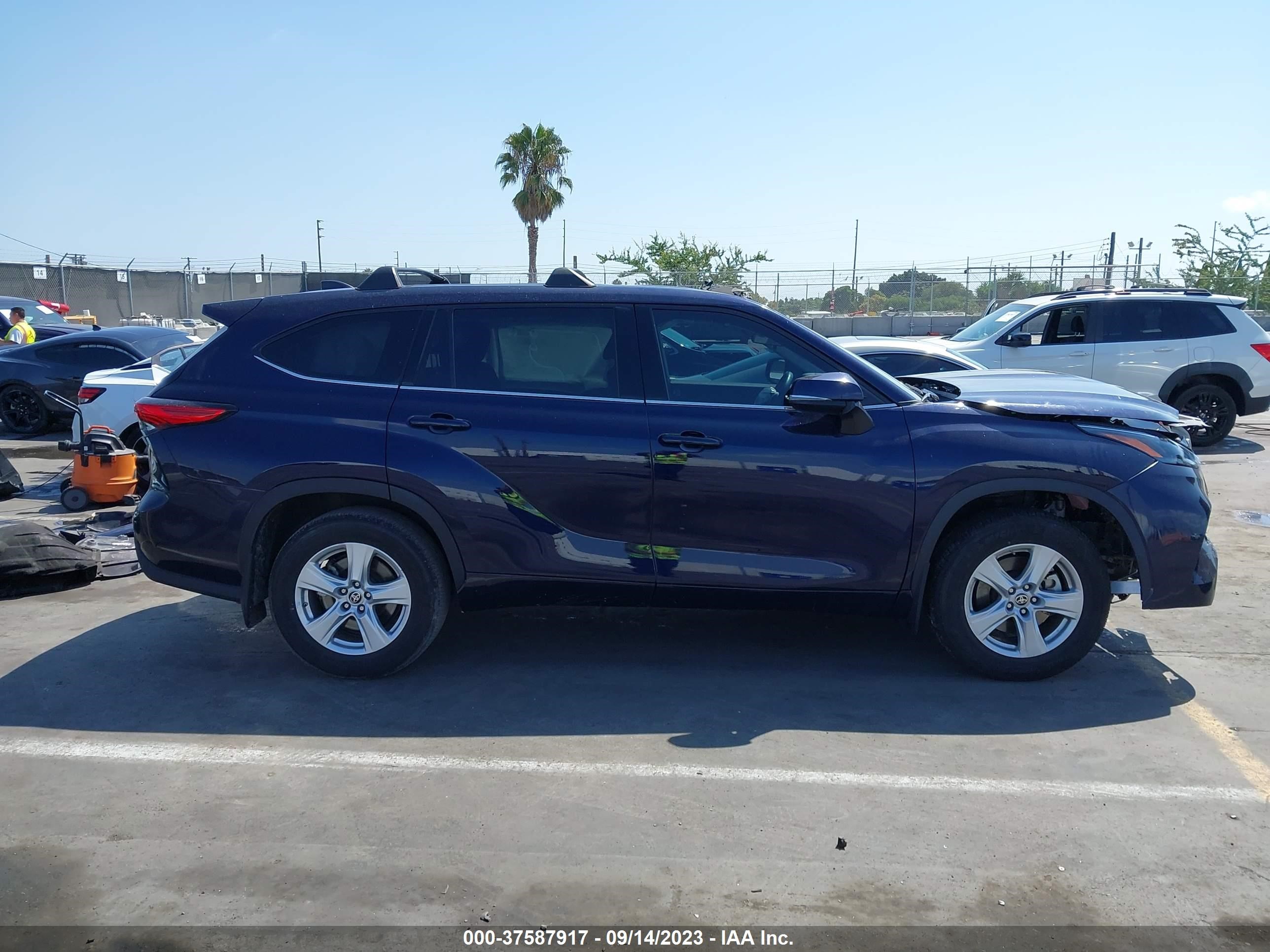 Photo 13 VIN: 5TDZZRAH6NS094783 - TOYOTA HIGHLANDER 