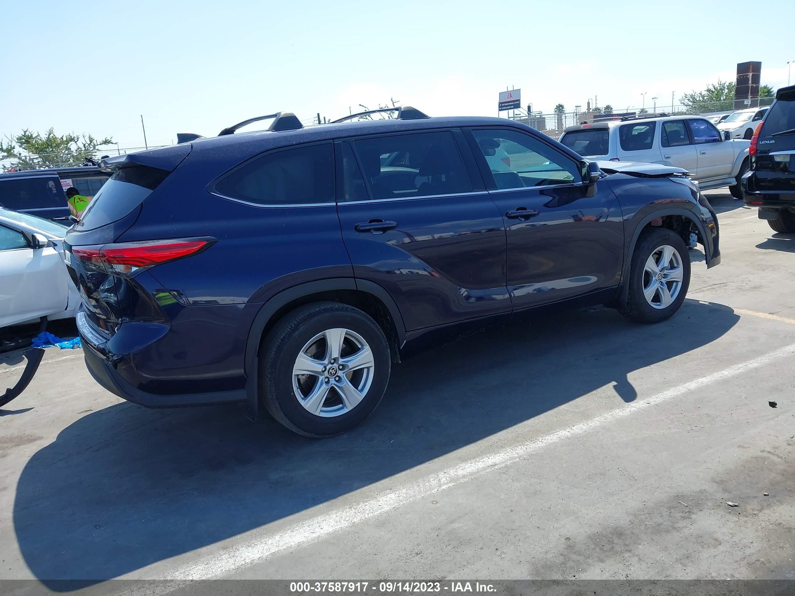 Photo 3 VIN: 5TDZZRAH6NS094783 - TOYOTA HIGHLANDER 