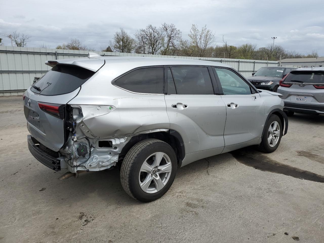 Photo 2 VIN: 5TDZZRAH8MS530466 - TOYOTA HIGHLANDER 