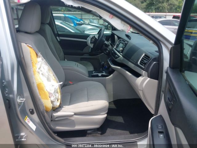 Photo 4 VIN: 5TDZZRFH2HS228346 - TOYOTA HIGHLANDER 