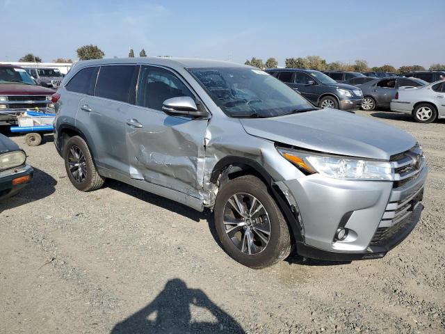 Photo 3 VIN: 5TDZZRFH2JS268092 - TOYOTA HIGHLANDER 