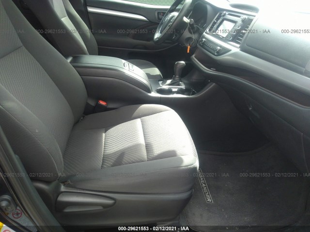 Photo 4 VIN: 5TDZZRFH3KS294671 - TOYOTA HIGHLANDER 