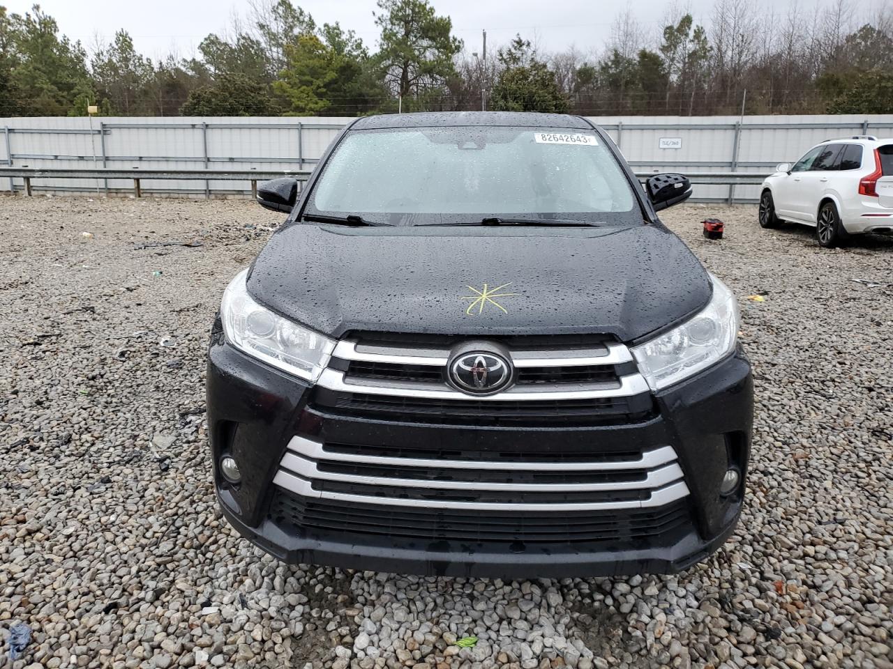 Photo 4 VIN: 5TDZZRFH4JS274606 - TOYOTA HIGHLANDER 