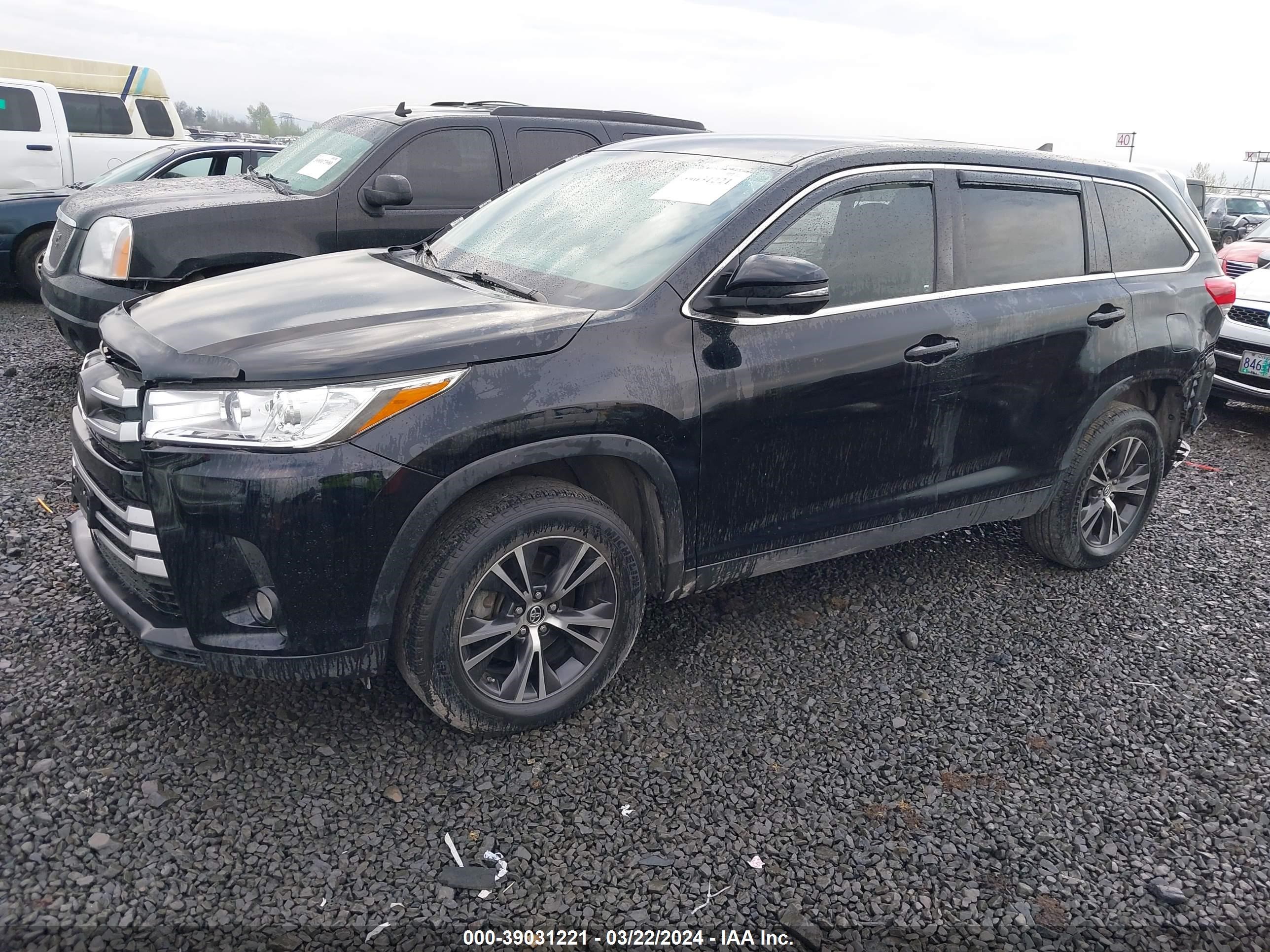 Photo 1 VIN: 5TDZZRFH4KS293755 - TOYOTA HIGHLANDER 