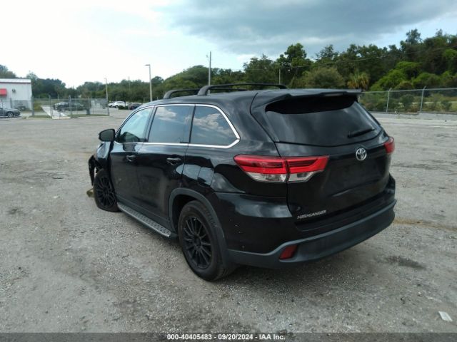 Photo 2 VIN: 5TDZZRFH4KS329069 - TOYOTA HIGHLANDER 