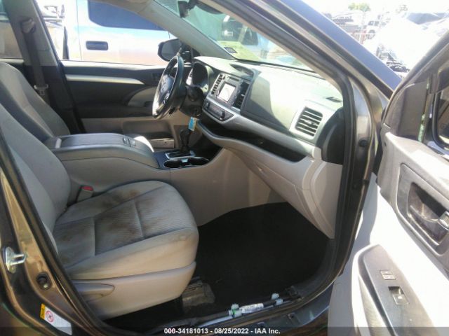 Photo 4 VIN: 5TDZZRFH6JS254843 - TOYOTA HIGHLANDER 