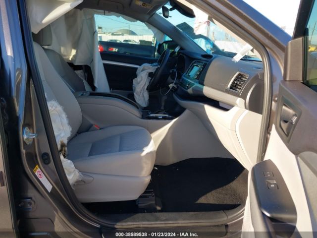 Photo 4 VIN: 5TDZZRFH6KS352238 - TOYOTA HIGHLANDER 