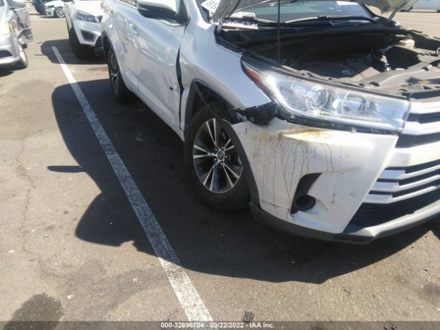 Photo 5 VIN: 5TDZZRFH7JS241664 - TOYOTA HIGHLANDER 