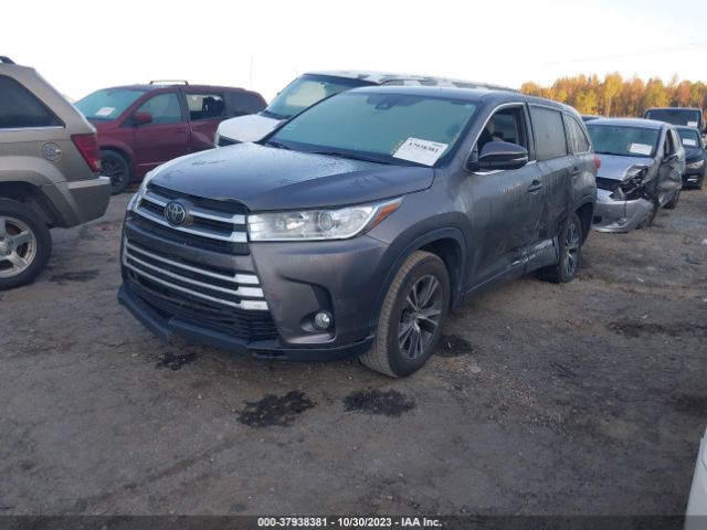 Photo 1 VIN: 5TDZZRFH8JS270803 - TOYOTA HIGHLANDER 