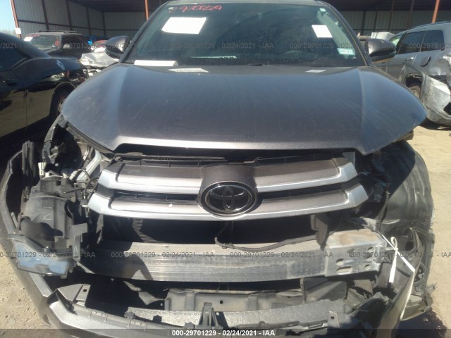 Photo 5 VIN: 5TDZZRFH9JS242895 - TOYOTA HIGHLANDER 