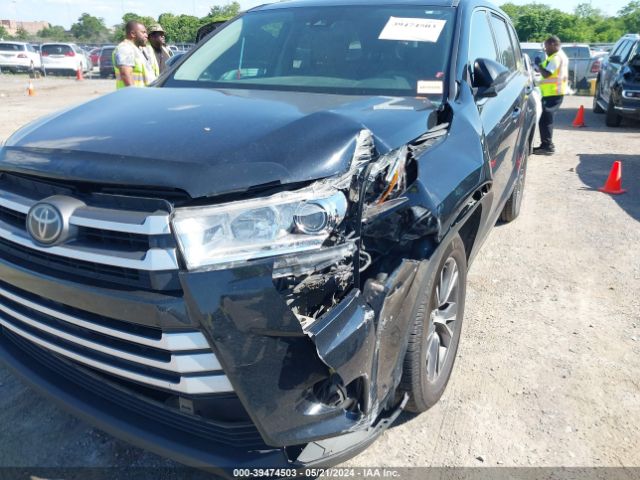 Photo 5 VIN: 5TDZZRFH9JS244601 - TOYOTA HIGHLANDER 