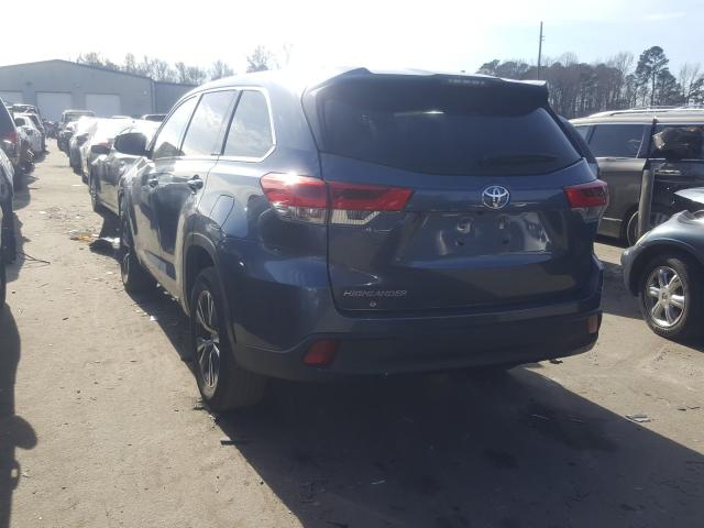 Photo 2 VIN: 5TDZZRFH9JS278151 - TOYOTA HIGHLANDER 