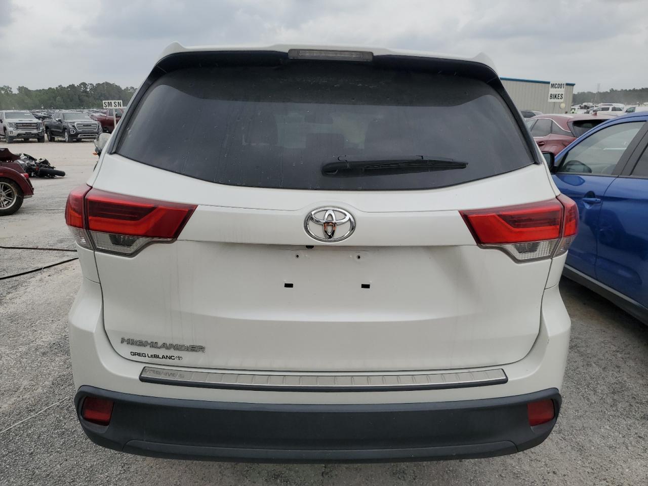 Photo 5 VIN: 5TDZZRFH9KS303163 - TOYOTA HIGHLANDER 