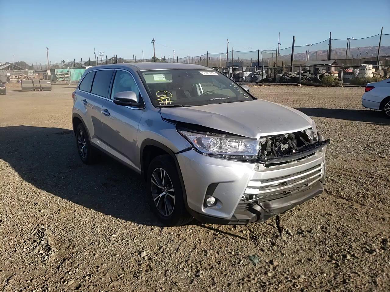 Photo 10 VIN: 5TDZZRFH9KS337653 - TOYOTA HIGHLANDER 