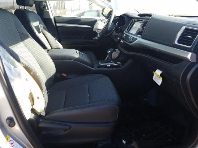 Photo 4 VIN: 5TDZZRFH9KS337653 - TOYOTA HIGHLANDER 