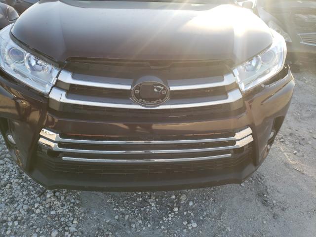 Photo 8 VIN: 5TDZZRFH9KS369650 - TOYOTA HIGHLANDER 