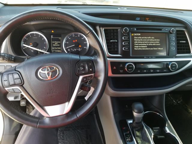 Photo 8 VIN: 5TDZZRFHXJS247040 - TOYOTA HIGHLANDER 