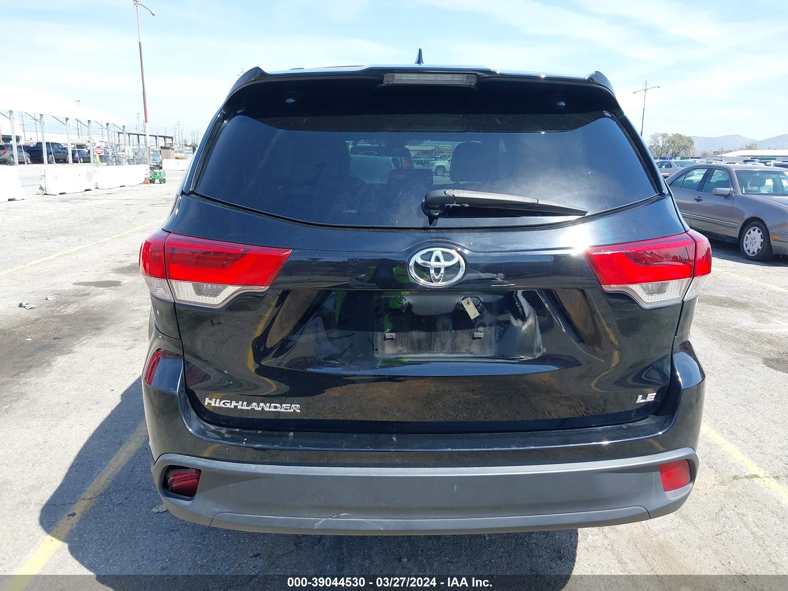 Photo 15 VIN: 5TDZZRFHXKS315337 - TOYOTA HIGHLANDER 